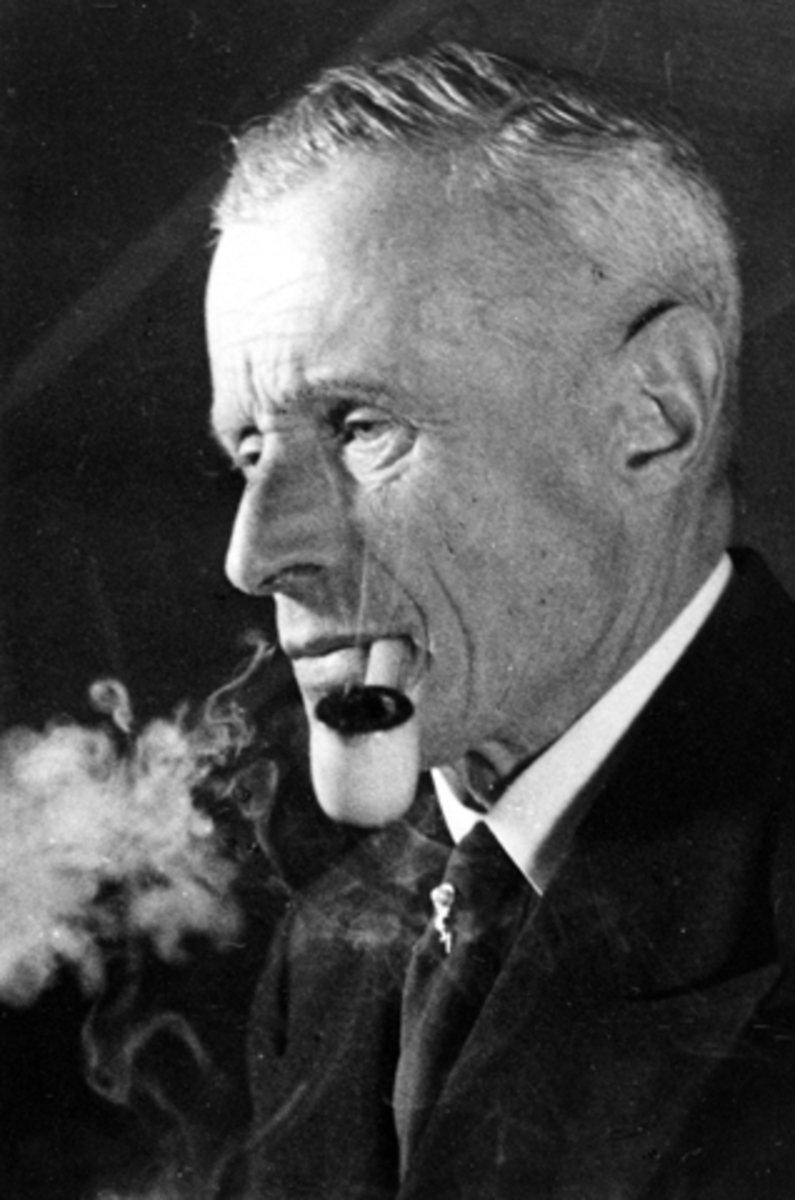 Anno Domkirkeodden, MAJOR ALEXANDER Rajovic LYCHE 1882-1952. GYMNASTIKKLÆRER VED HAMAR KATEDRALSKOLE 1912-1951.