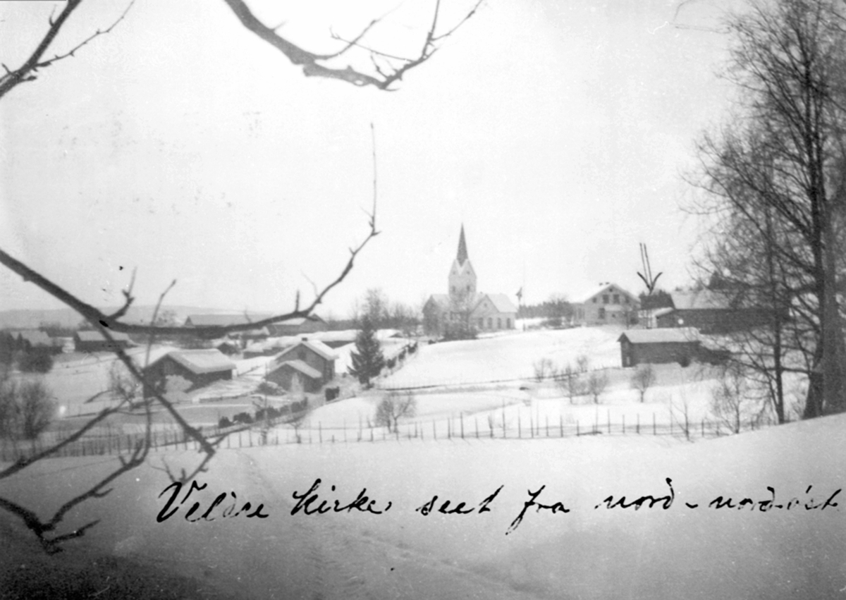 Anno Domkirkeodden, Veldre kirke. Flisaker. Marie Gjerdingens begravelse. Begavelsesfølge, hester, sleder.