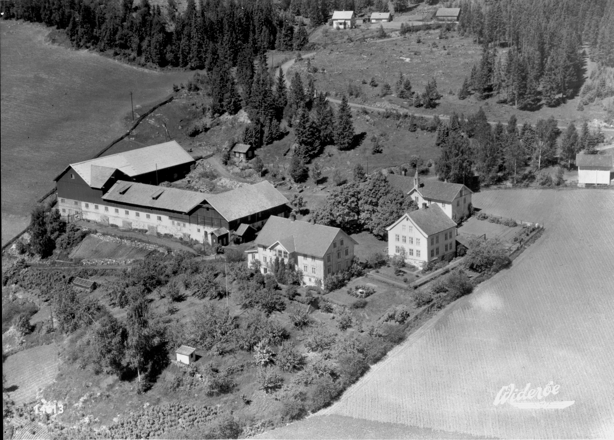 Anno Domkirkeodden, Flyfoto av Lier gard, Brøttum, Ringsaker.