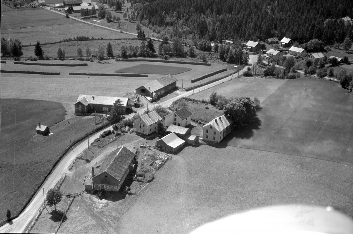 Anno Domkirkeodden, Flyfoto av Tvet gard, Furnes, Ringsaker.