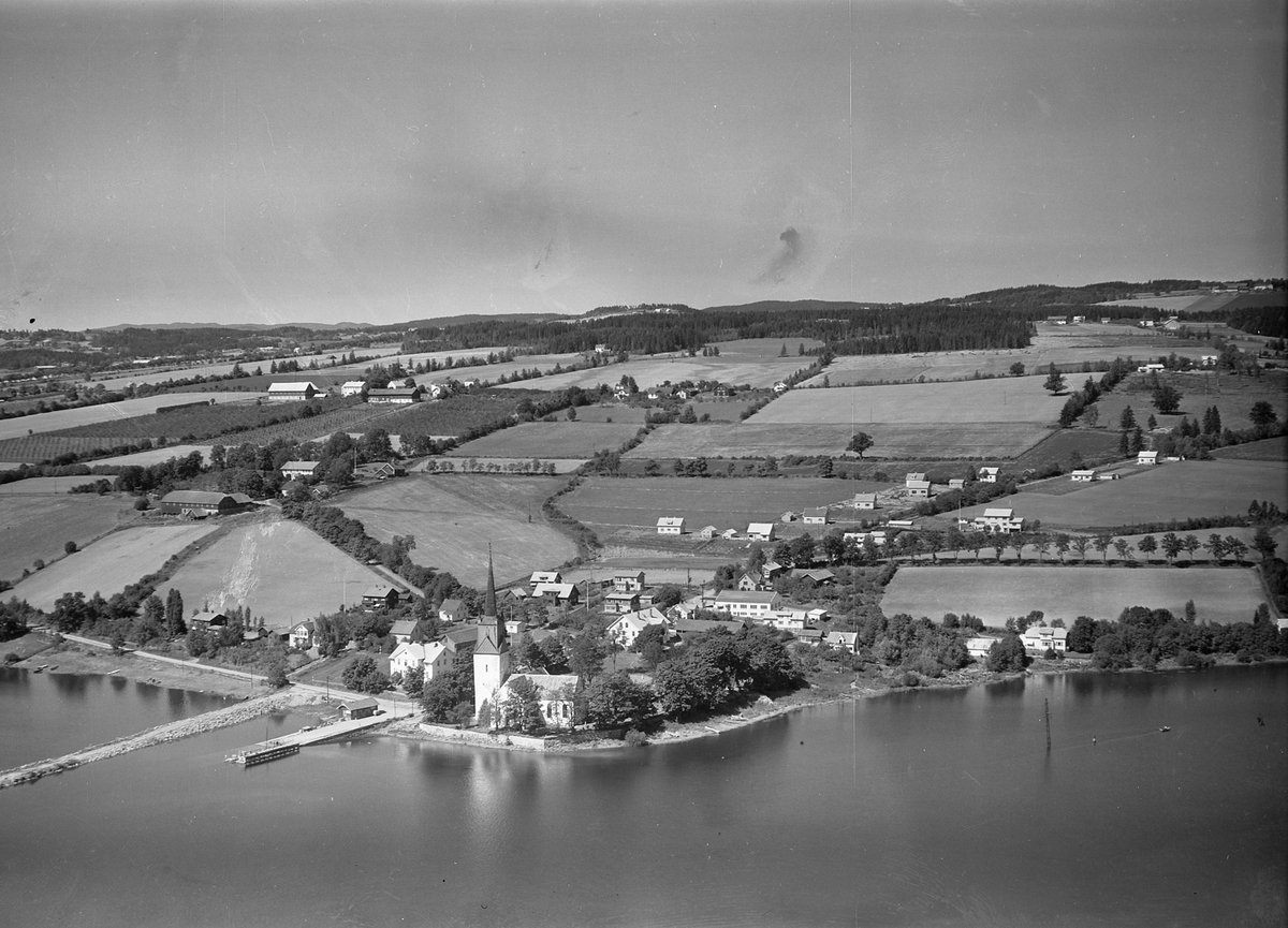 Anno Domkirkeodden, Flyfoto, Tingnes, brygge, Nes kirke, Mjøsa, Nes, Hedmark.