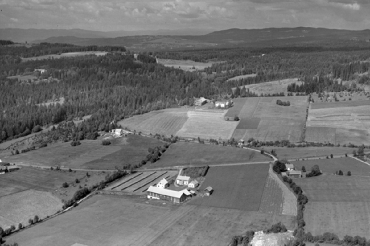 Anno Domkirkeodden, Flyfoto av ukjent gard, Veldre, Ringsaker.