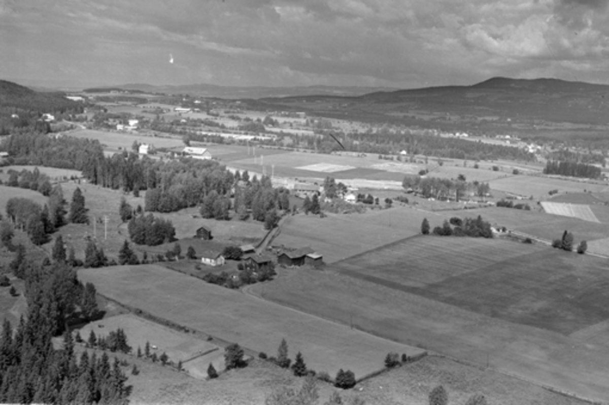 Anno Domkirkeodden, Flyfoto av Stav gard, Furnes, Ringsaker.