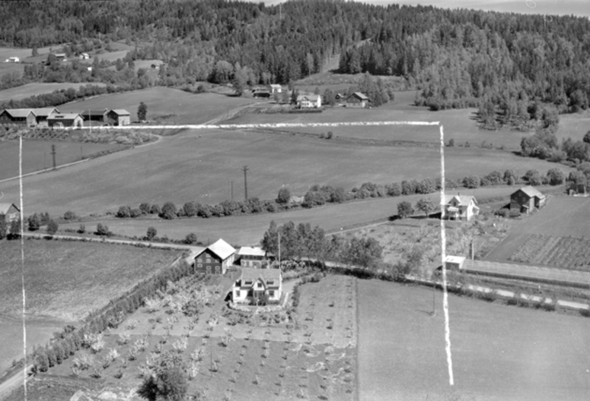 Widerøes Flyveselskap A/S, Flyfoto av Byflatvegen, Brumunddal.