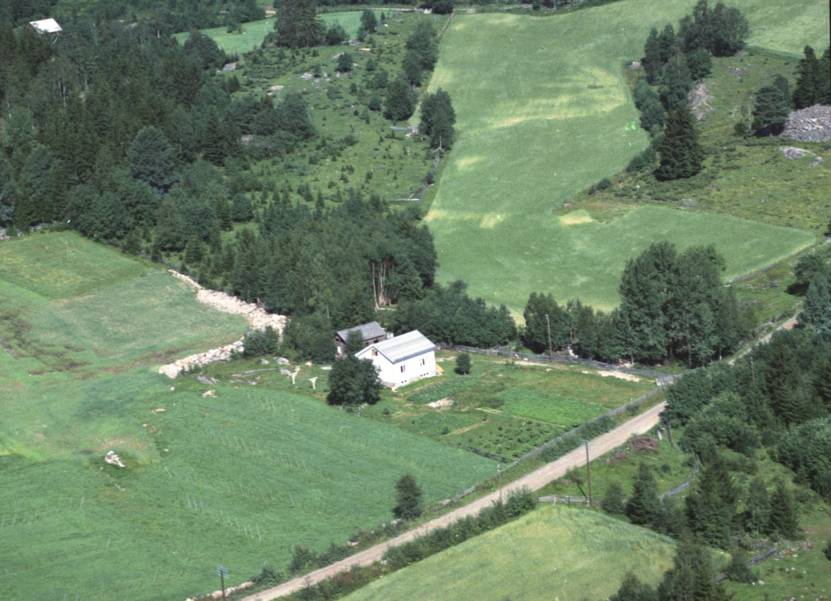 Anno Domkirkeodden, Flyfoto av Sjåheim, Fløtlivegen 260, Moelv, Ringsaker.