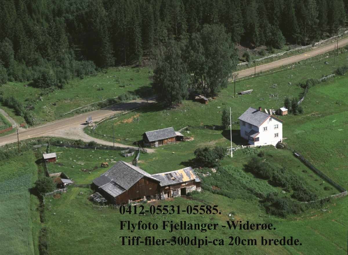 Widerøes Flyveselskap A/S, Flyfoto av Kroken, småbruk, Kvernstubrua, Ringsaker.