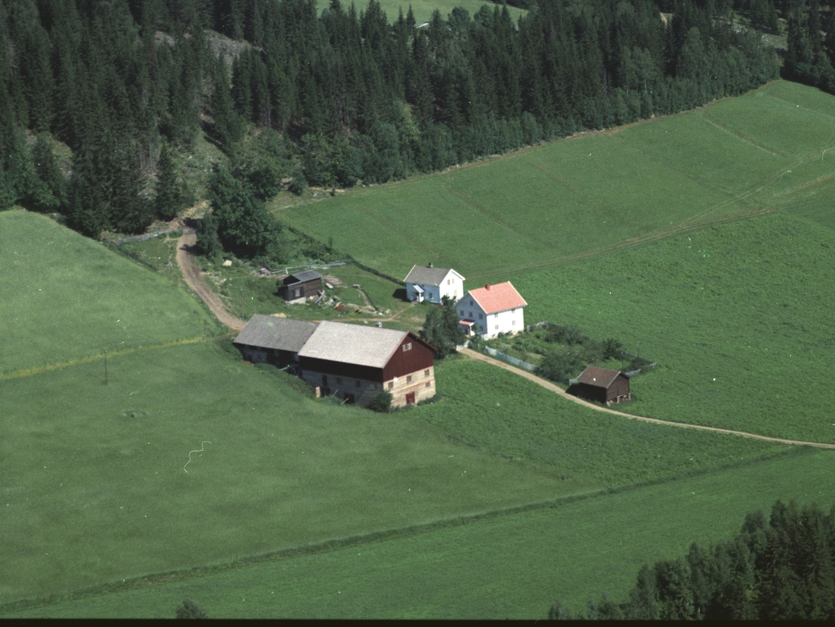 Widerøes Flyveselskap A/S, Flyfoto av Håkenåsen, Brøttum, Ringsaker.