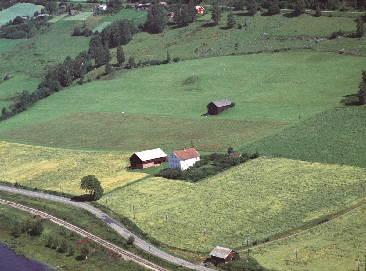 Widerøes Flyveselskap A/S, Flyfoto av Ødegård, Ring, Ringsaker.
