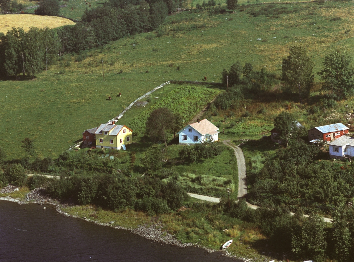 Widerøes Flyveselskap A/S, Flyfoto, Sollien, Mengshoel, Ringsaker.