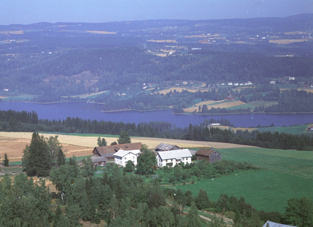 Widerøes Flyveselskap A/S, Flyfoto, Kvarberg øvre, Stensengdalen, Ringsaker.