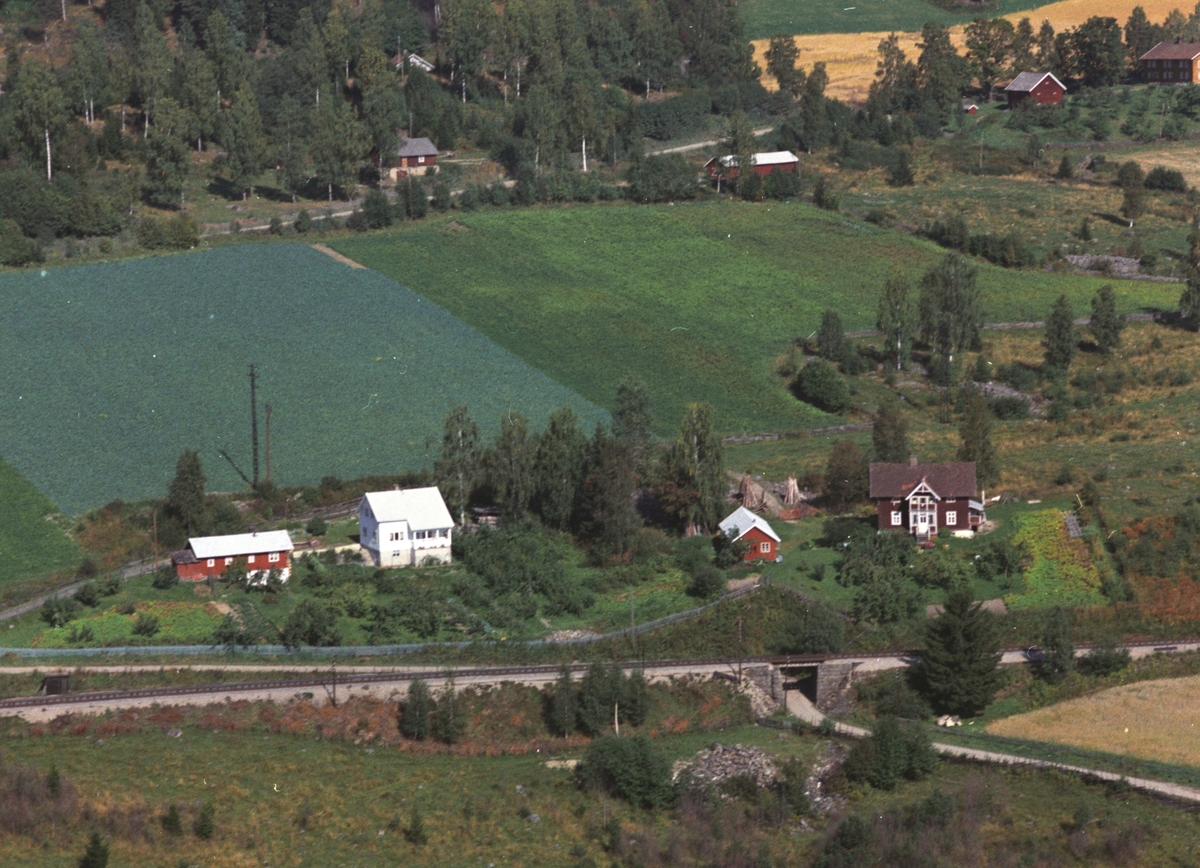 Widerøes Flyveselskap A/S, Flyfoto, Kjosbakken og Runde, Kjosdalen, Ringsaker.