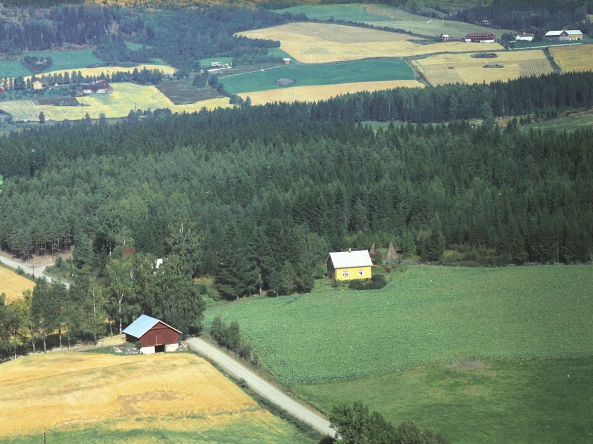 Widerøes Flyveselskap A/S, Flyfoto, Haugen, Ringsaker.