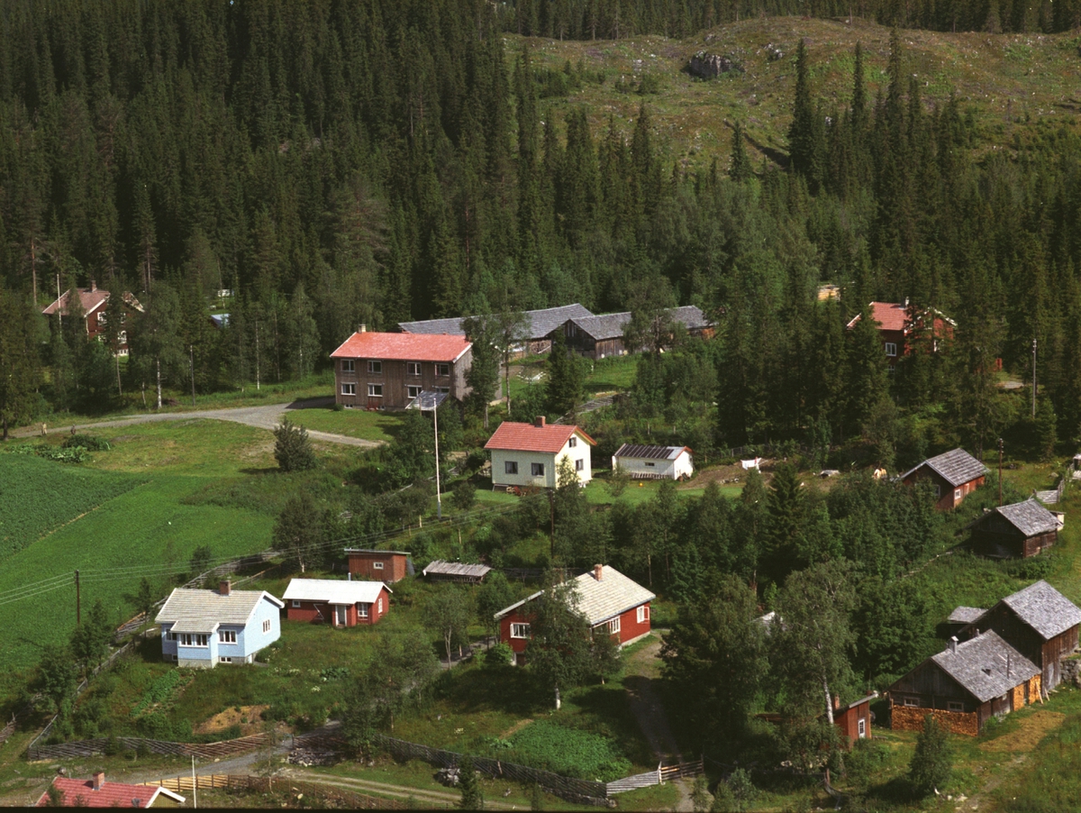 Anno Domkirkeodden, Flyfoto, Svedahl, bebyggelse ved Sørmessenvegen, Mesnalia, Ringsaker.