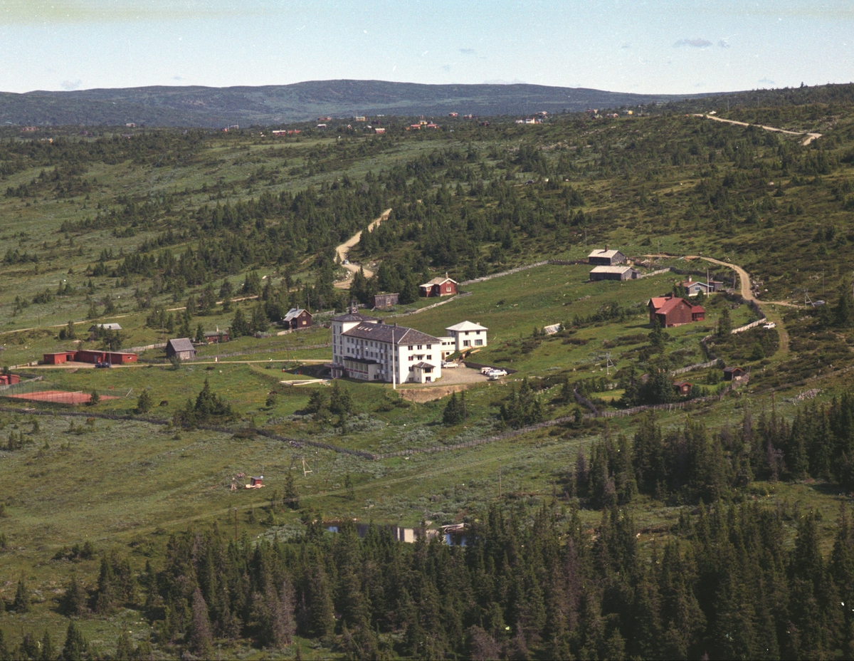 Widerøes Flyveselskap A/S, Flyfoto, Nevra høyfjellshotell, Nordseter, Lillehammer.
