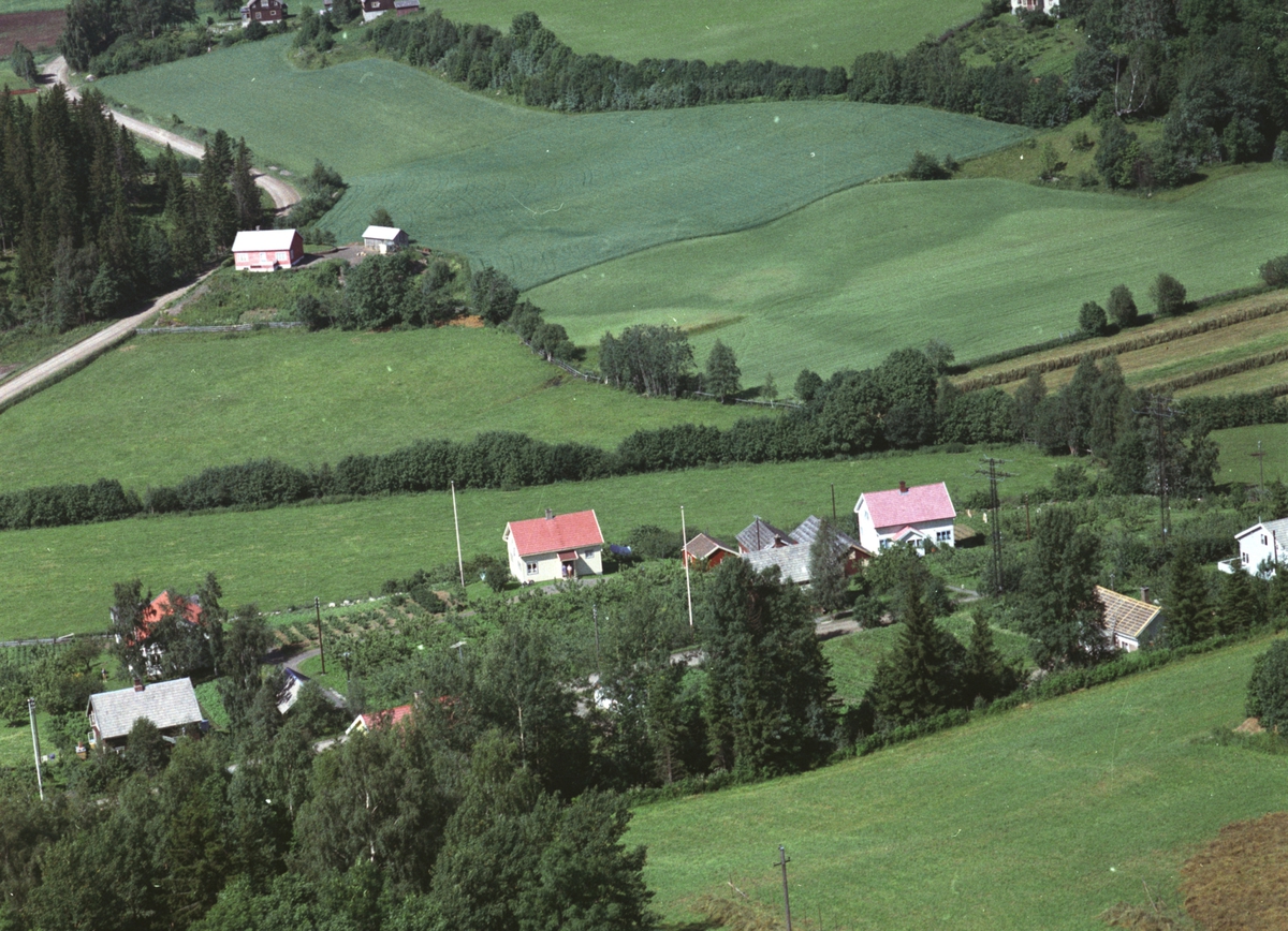 Widerøes Flyveselskap A/S, Flyfoto av Renseriroa, Stavsjø, Hedmark.