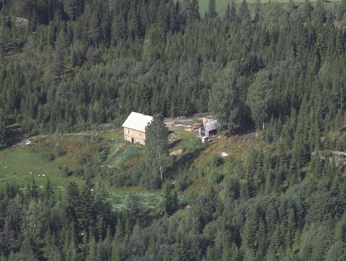 Widerøes Flyveselskap A/S, Flyfoto, bolig, Brukrovegen 250, Lismarka, Ringsaker.