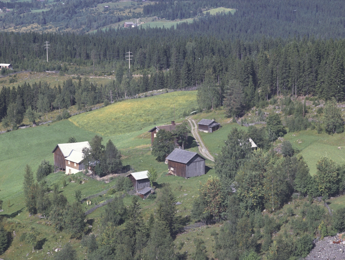 Widerøes Flyveselskap A/S, Flyfoto, Puttenberg gard, Lismarka, Ringsaker.