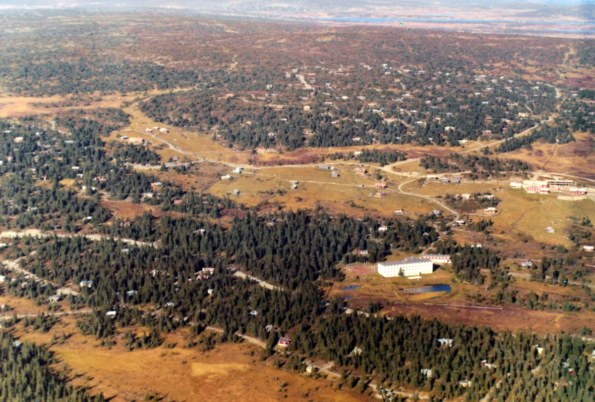 Widerøes Flyveselskap A/S, Flyfoto, Sjusjøen, Høyfjellshotell, hyttebebyggelse, Ringsaker.