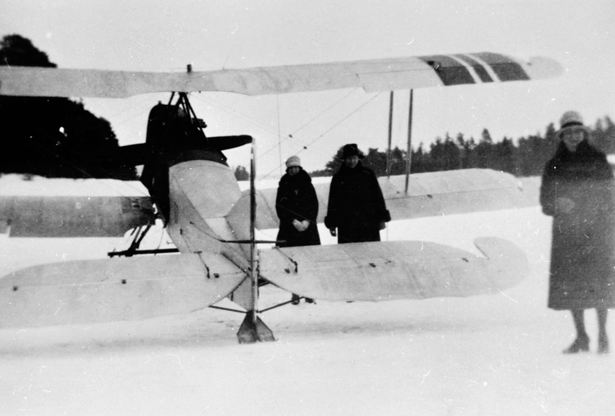 Anno Domkirkeodden, Sølvkaia, fly, luftforsvarets militærøvelse på Mjøsisen ved Nerkvern, Brumunddal.