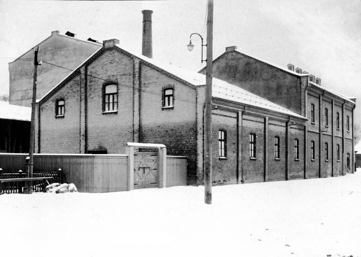 Anno Domkirkeodden, Eksteriør, A/S Brumunddal Potetmel og Sagofabrikk. Vinter.