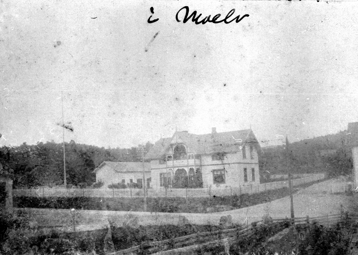 Anno Domkirkeodden, Eksteriør, Heimdal, Moelv, Mathea Olsens hus, senere Ringsaker Sparebank, Storgata.