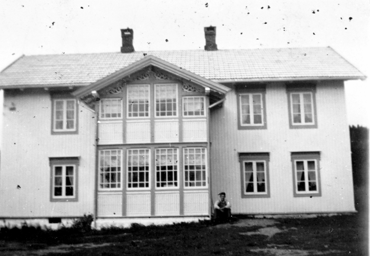 Anno Domkirkeodden, Eksteriør, hovedbygningen, Ånnerud øvre, Veldre, Ringsaker.