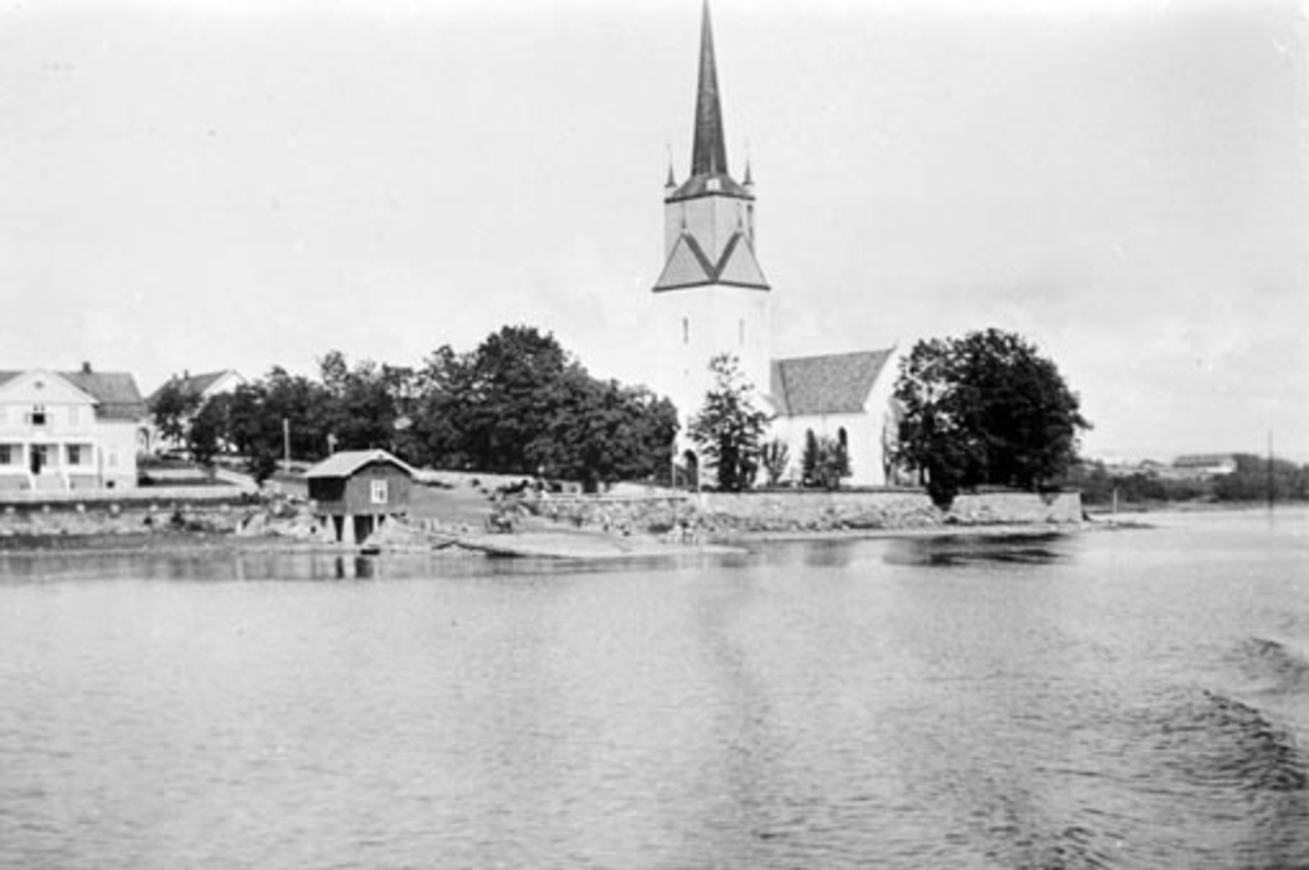 Anno Domkirkeodden, Eksteriør, Nes kirke, Tingnes, brygge, Mjøsa.