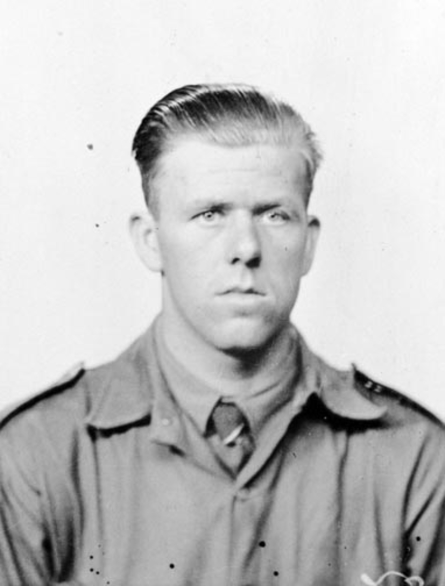 Anno Domkirkeodden, Portrett, Ole Olsen Dalby, (1919-1993), Milorg D-25, Dalby Søndre, Furnes.