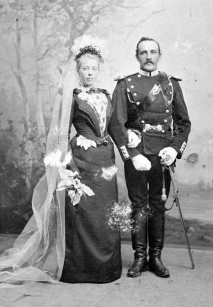 Anno Domkirkeodden, Brudebilde av Agnes Larsdatter Bye f.1874 og Gustav Olsen Gaalaas f.1873. Gaalaas, Nes, Hedmark.