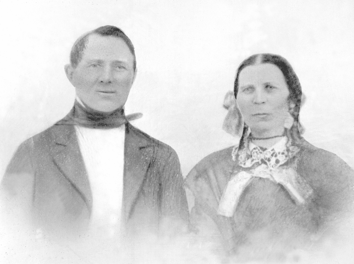 Anno Domkirkeodden, Ektepar. Taale Hansen Sterud (1824-1895) og Johanne Pedersdatter Gjestvang (1822-1901), Sterud østre, Nes, Hedmark.