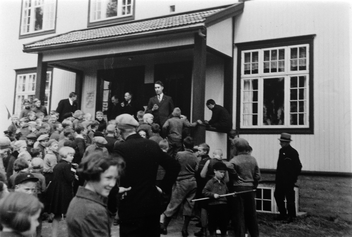 Anno Domkirkeodden, Kinokø, Folkets hus, Moelv.