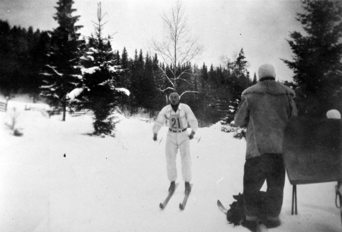 Anno Domkirkeodden, Rud samvirkelag, skirenn "Rudrennet", Ove Kaashagen på ski, Veldre, Ringsaker.