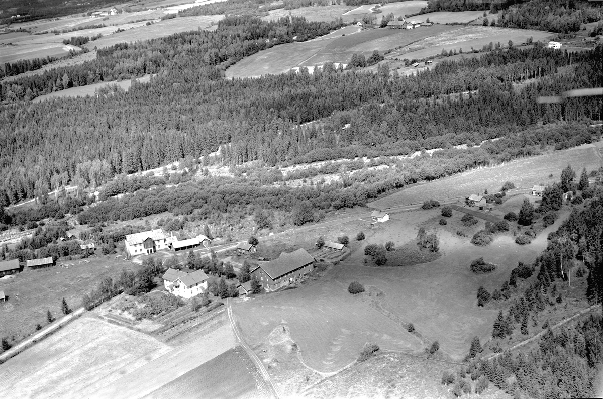 Widerøes Flyveselskap A/S, FLYFOTO VENDKVERN NORDRE, Vendkværn Bruk.