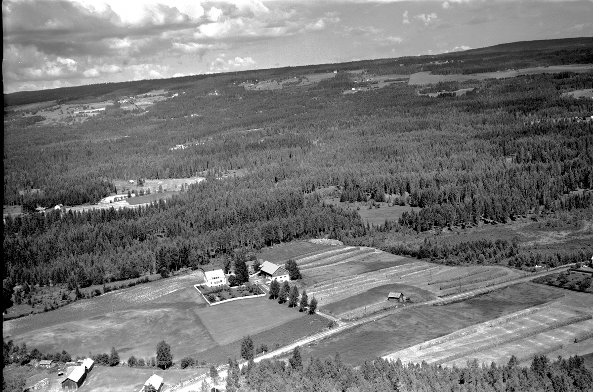 Widerøes Flyveselskap A/S, FLYFOTO GREFTENMOEN
