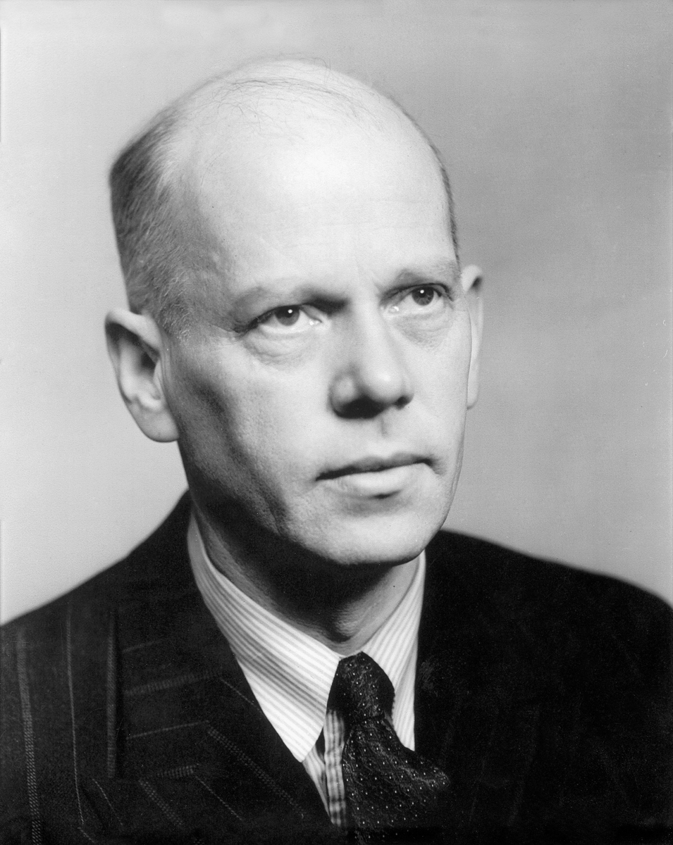 Anno Domkirkeodden, PORTRETT HANS V. PRAG FØDT 15. 12-1897 DØD 17. 02-1987 ORGANIST I ØVRE VANG KIRKE 1929-1957.
