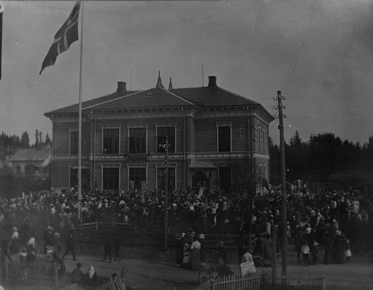 Anno Domkirkeodden, TINGBERG, LØTEN, 17. MAI 1914. .