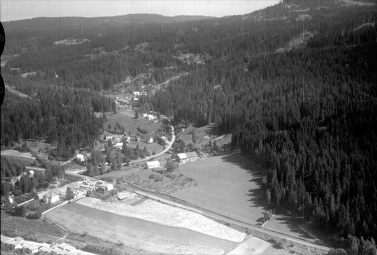 Widerøes Flyveselskap A/S, SKABERUD GÅRD, FLYFOTO