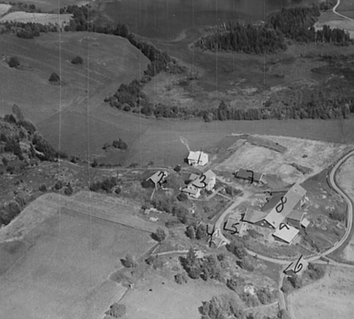 Widerøes Flyveselskap A/S, REFSAHL (REFSAL) GÅRD, FLYFOTO