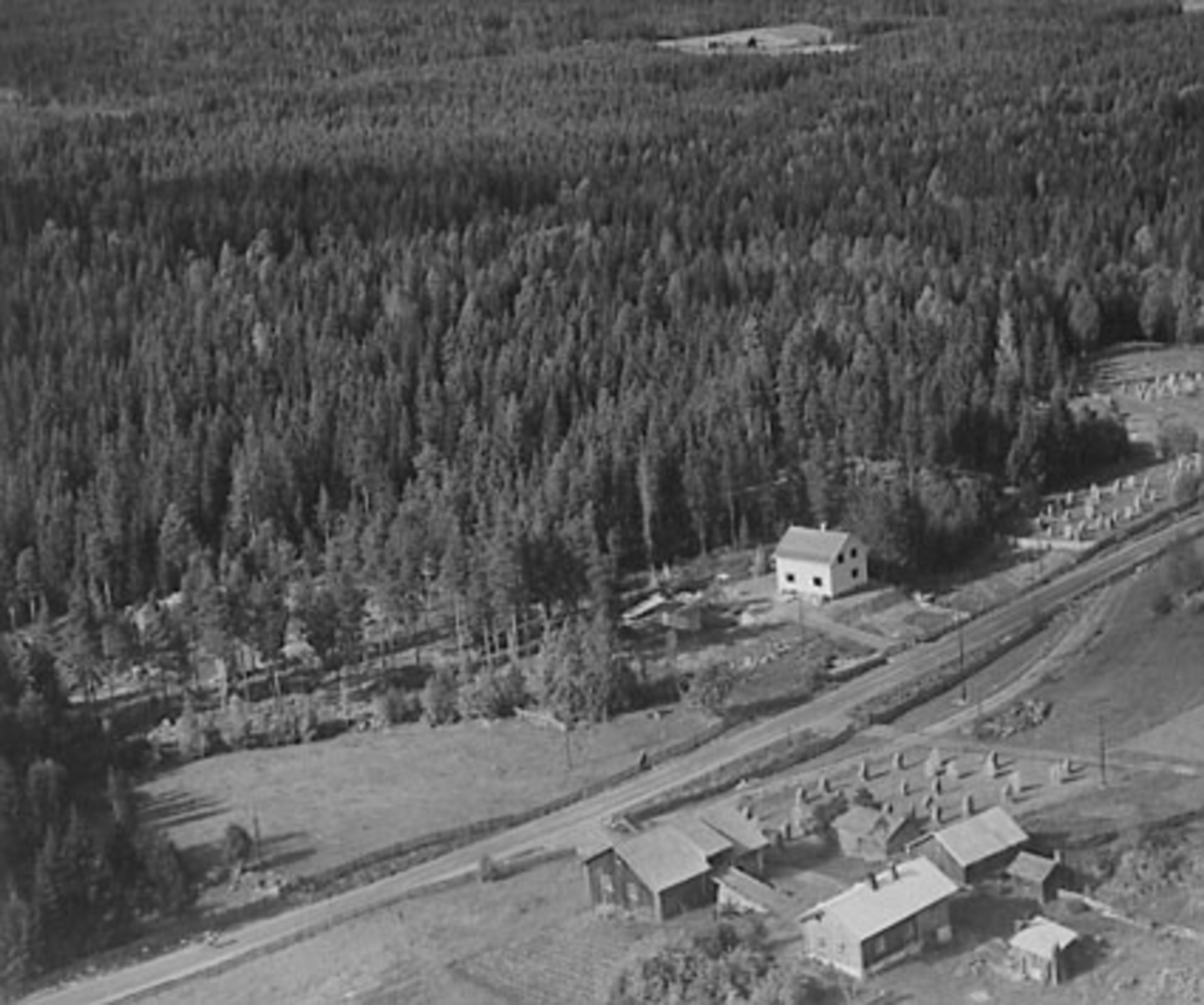 Widerøes Flyveselskap A/S, FLYFOTO SØRBAKKEN, ÅSVANG