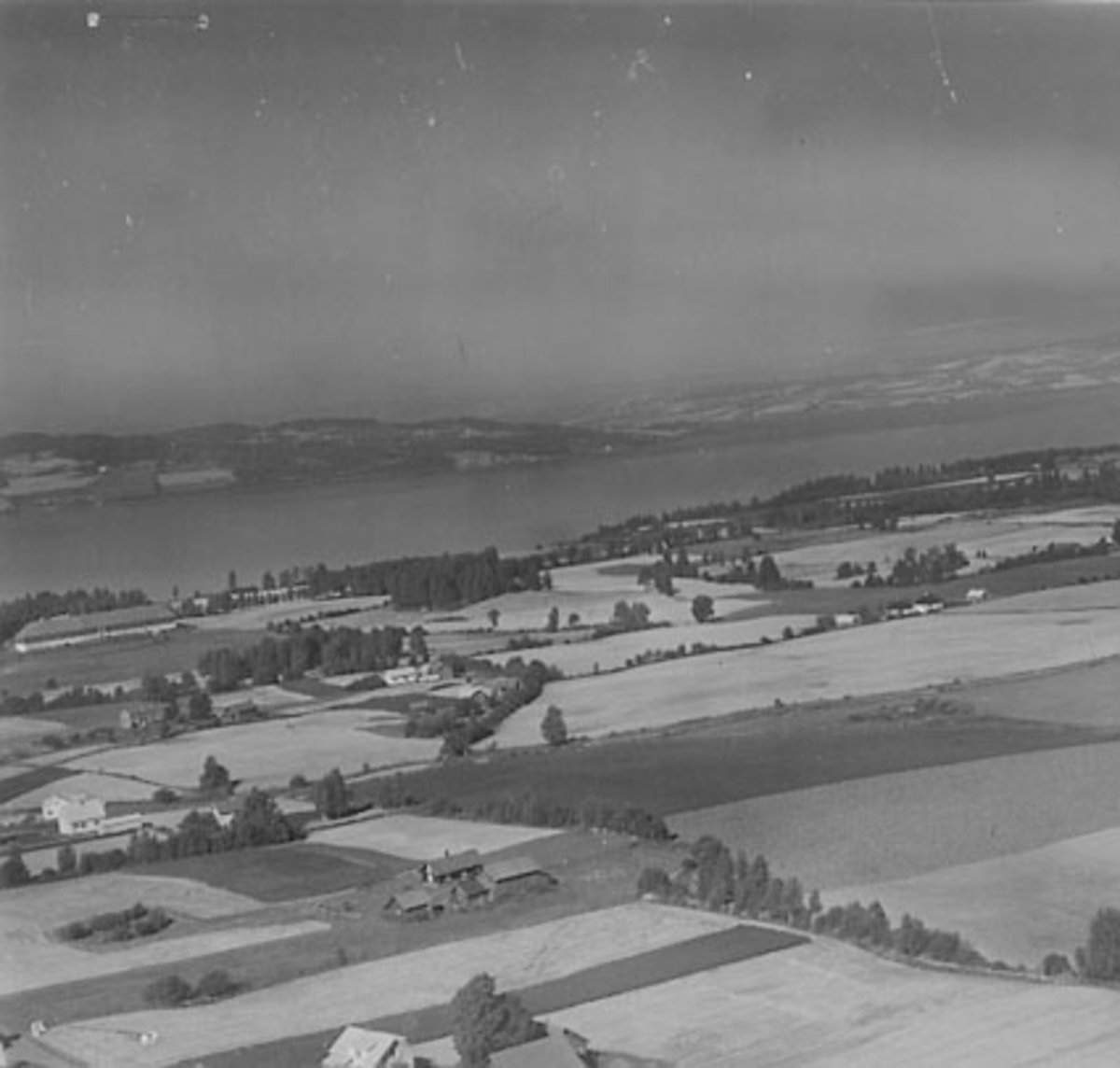 Widerøes Flyveselskap A/S, FLYFOTO BJØRKLUND, STANGE