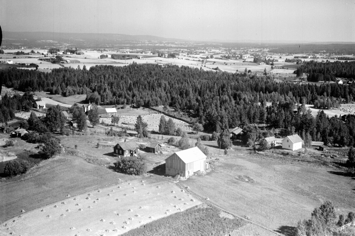 Widerøes Flyveselskap A/S, FLYFOTO BRENNA 96-21, GRAVEN 293-2, IKKE NAVN 96-35, STANGE