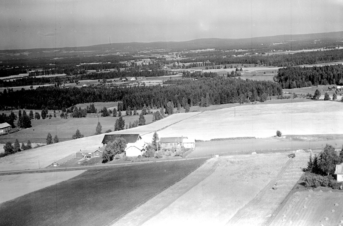 Widerøes Flyveselskap A/S, FLYFOTO NORDERHAUG 234-15, ROMEDAL