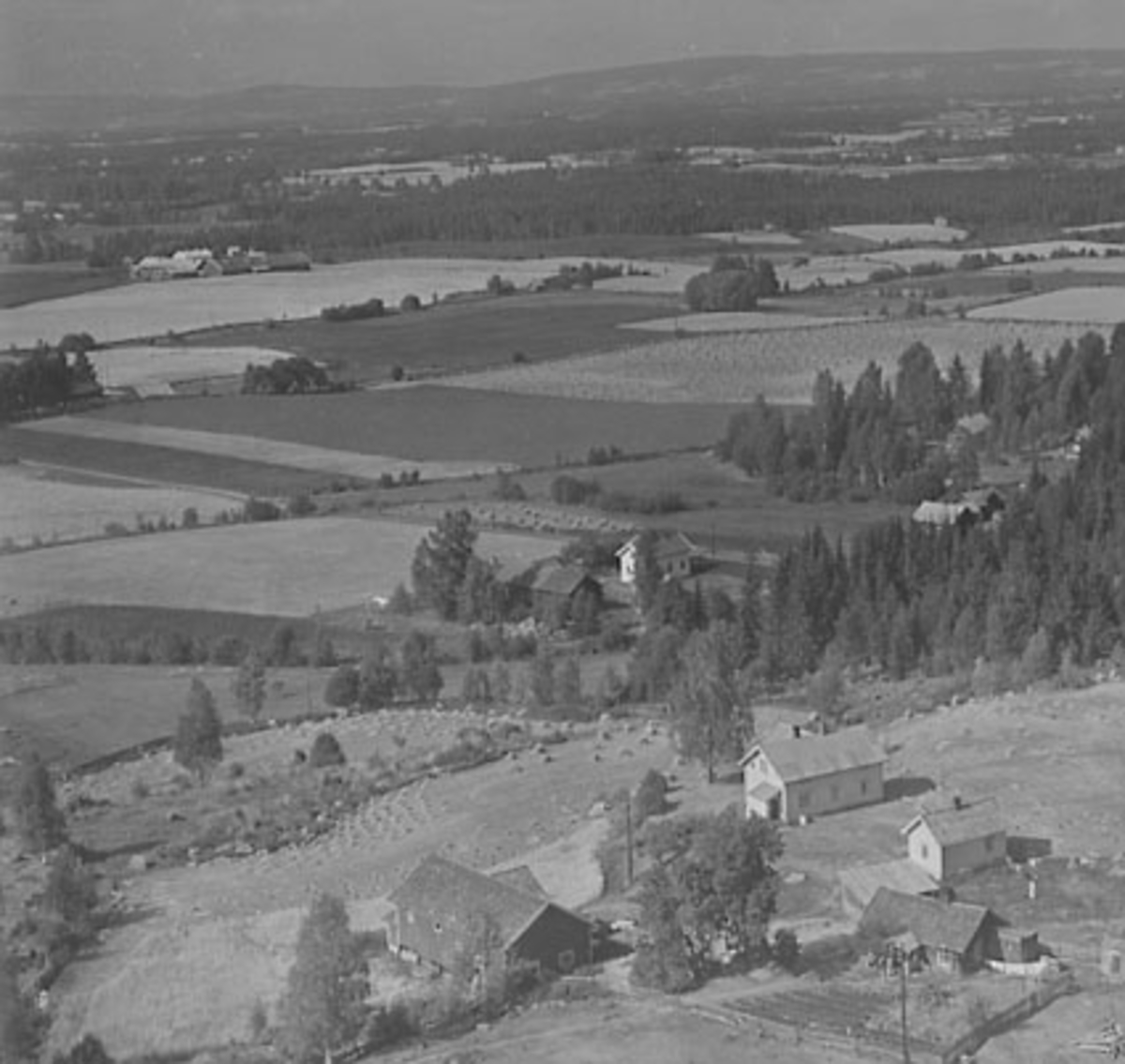 Widerøes Flyveselskap A/S, FLYFOTO STENHAUG, ILSENG