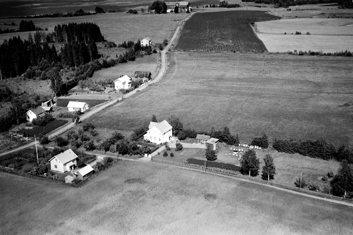Widerøes Flyveselskap A/S, FLYFOTO KJONERUDVEGEN, BEKKELAGET,