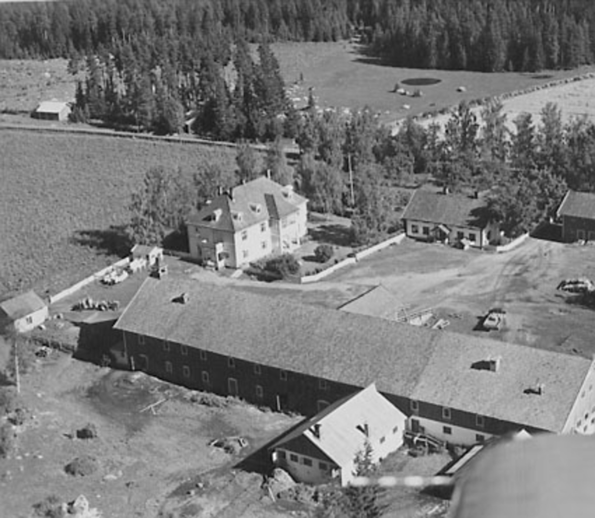 Widerøes Flyveselskap A/S, FLYFOTO HAAKENRUD, VALLSET