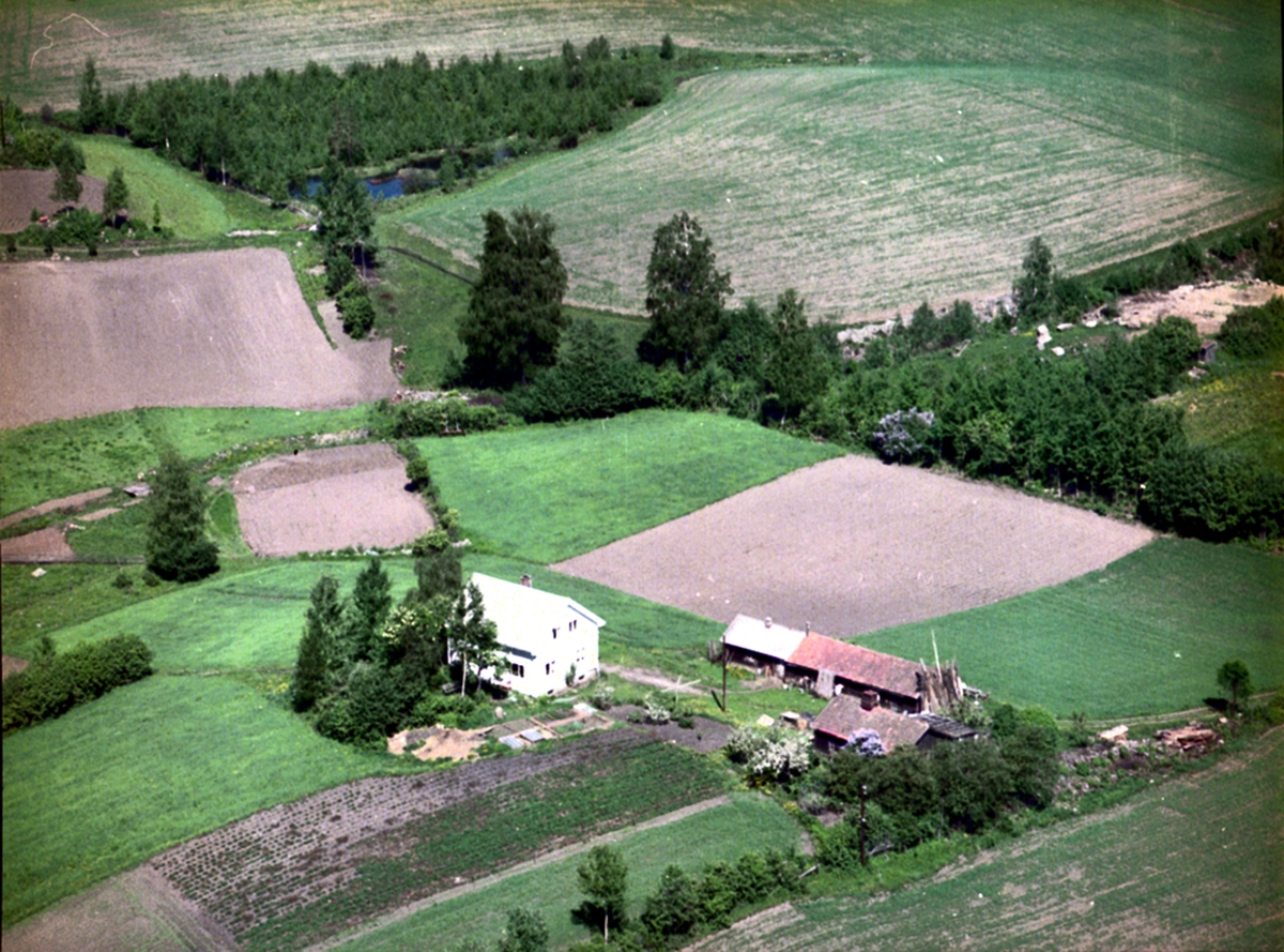 Widerøes Flyveselskap A/S, FLYFOTO DANGELBU, STANGE