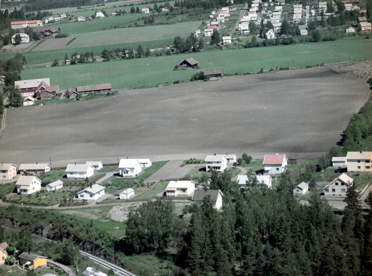 Widerøes Flyveselskap A/S, FLYFOTO BEKKELAGET, BOLIGBEBYGGELSE, TOKSTADJORDET