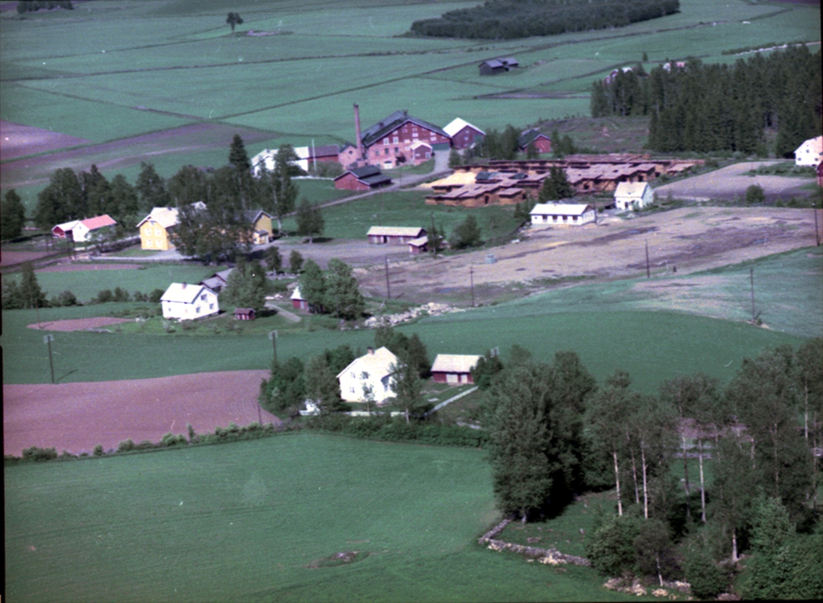 Widerøes Flyveselskap A/S, FLYFOTO ROMEDAL BRENNERI, BOLIGBEBYGGELSE