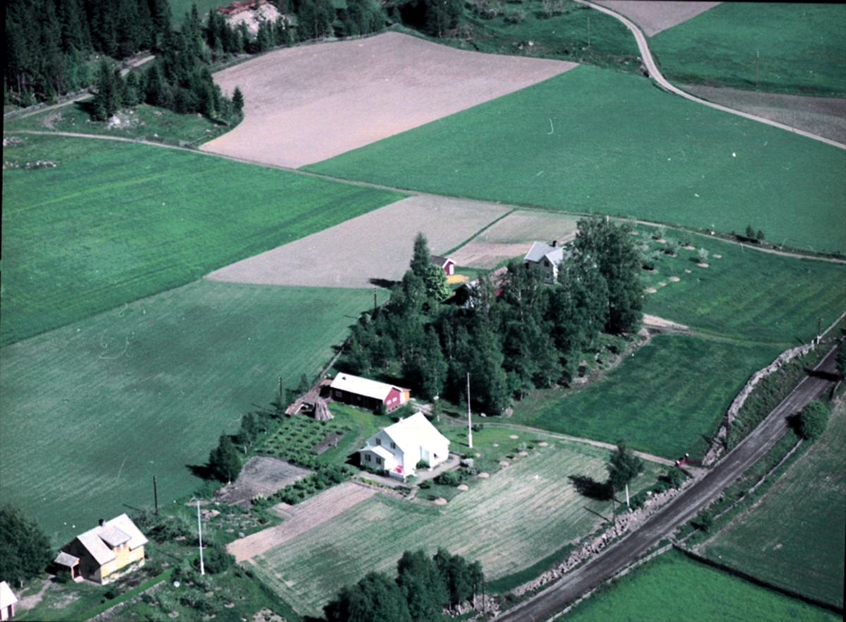 Widerøes Flyveselskap A/S, FLYFOTO TOPPBAKKEN 313-2, RØYSUM 313-12, HAUTUN 313-8, ROMEDAL