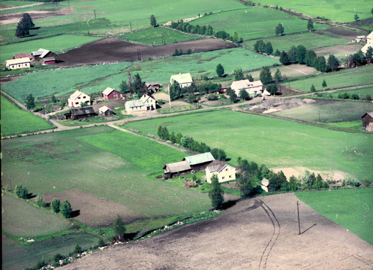 Widerøes Flyveselskap A/S, FLYFOTO LILJEBEKK, ØSTBERG, ILSENG